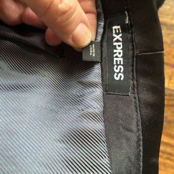 Express Men’s Slim Fit Black Floral Jacquard Blazer - 44R Evening, Formal Party - Picture 3 of 8